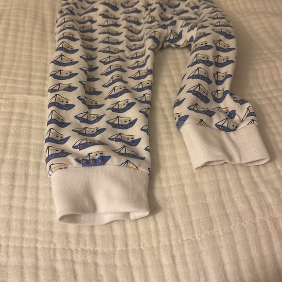 Lila and Hayes pjs. 6-12 months. Fits snug. - Picture 6 of 6